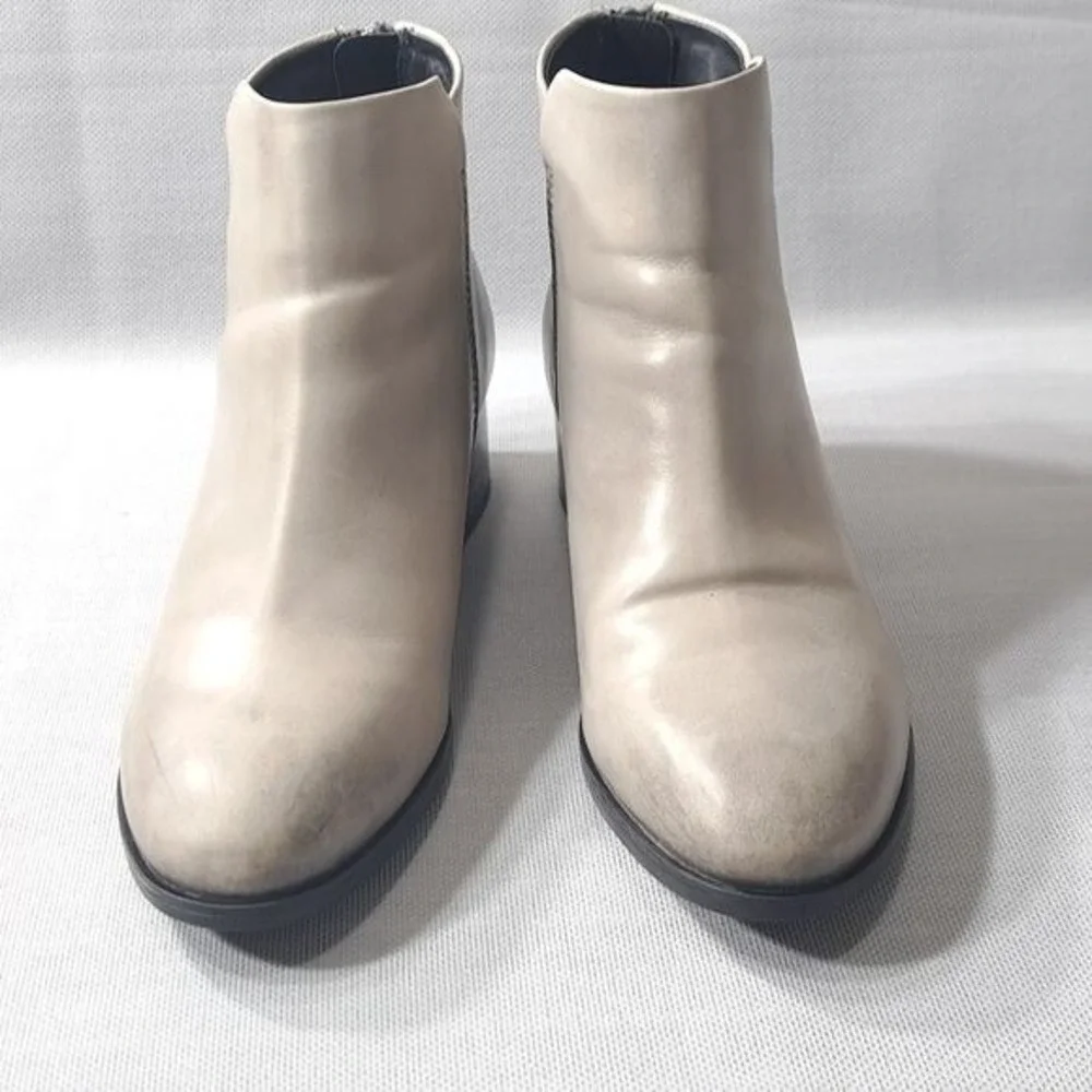 Clarks Womens Leather Elvina Taupe/Gray‎ Soft Ankle Booties 7M